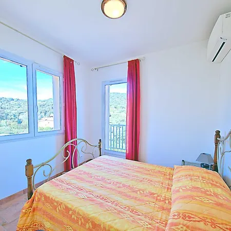 בית נופש Orasi, Sartene, Dans Climatisee Confort *