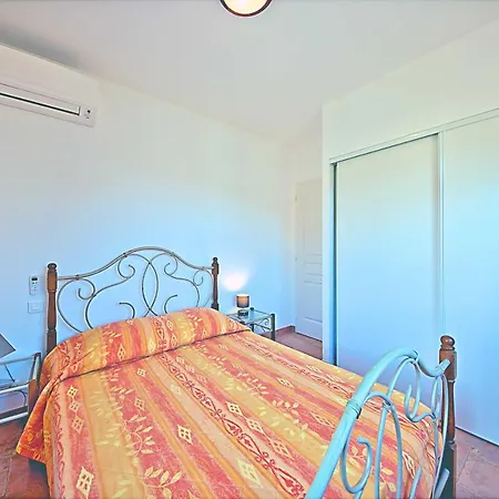 בית נופש Orasi, Sartene, Dans Climatisee Confort Sartène