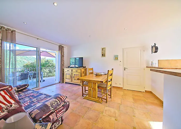 Orasi, Sartene, Dans Climatisée Confort *